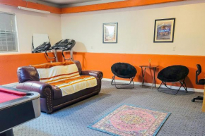 Hot Springs Hideaway (Downstairs Unit)